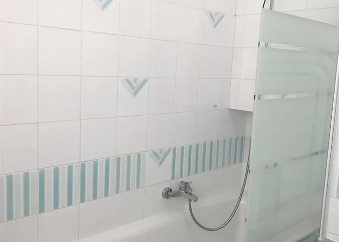 Vecchia Paradiso - A Un Passo Dal Mare مسينا
