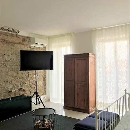 Vecchia Paradiso - A Un Passo Dal Mare