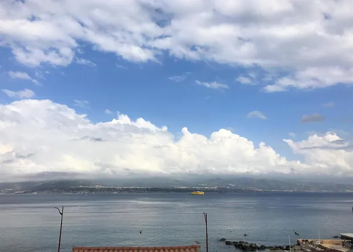 Konukevi Vecchia Paradiso - A Un Passo Dal Mare Messina